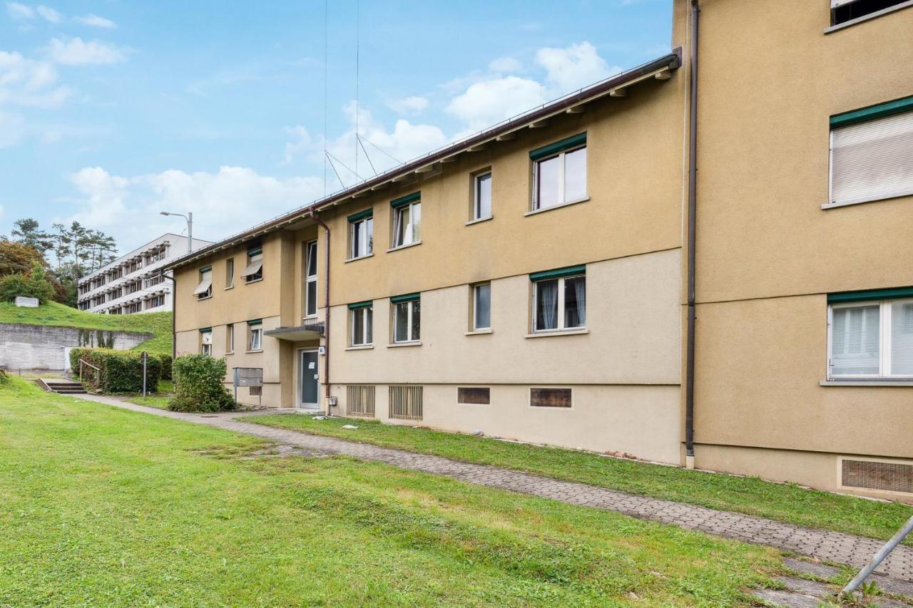 Zurich Urban Charm: Your Comfy Stay Close To The City Exterior photo