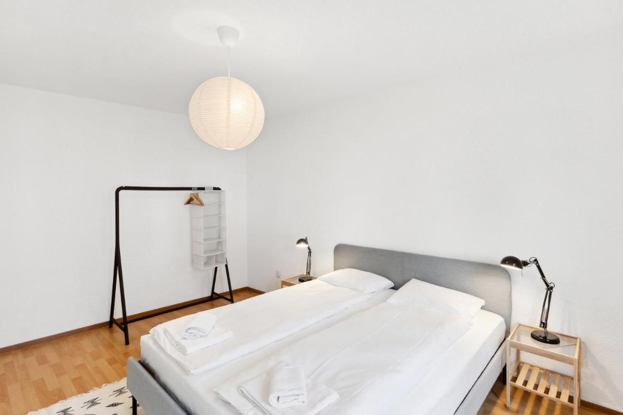 Zurich Urban Charm: Your Comfy Stay Close To The City Exterior photo