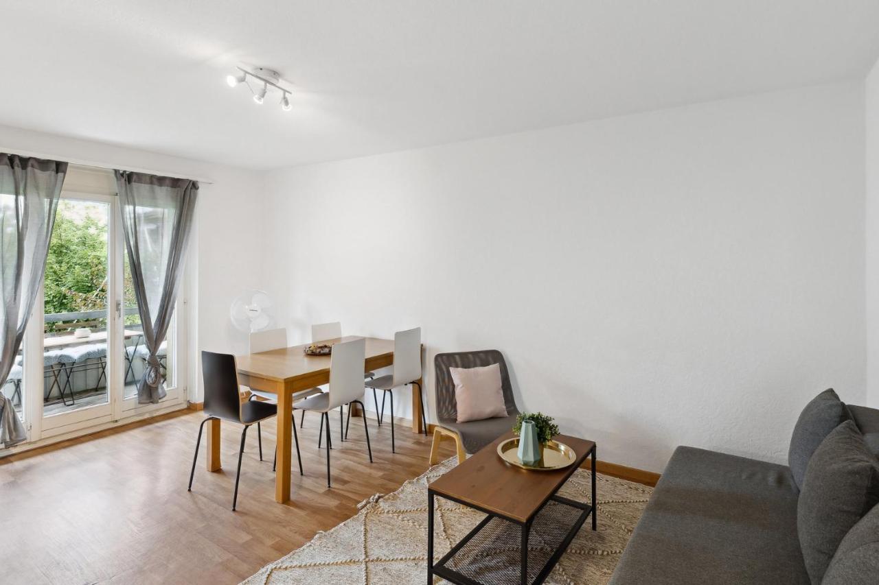 Zurich Urban Charm: Your Comfy Stay Close To The City Exterior photo